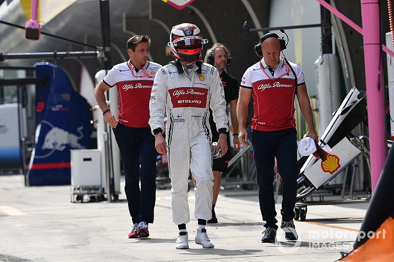 Räikkönen örül a pontszerzésnek Kínában: 3/3