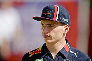 Verstappen még várna a Ferrari legyőzésével