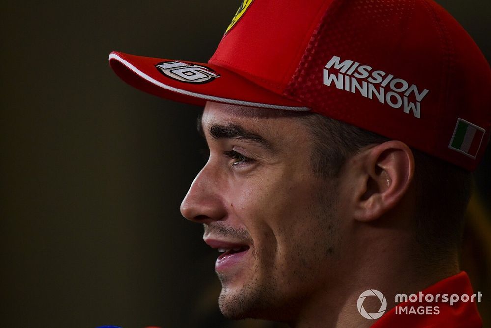Így dúdolják el a pilóták az F1-es indulót: felismered? (videó)