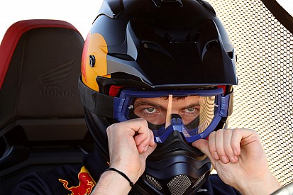 Verstappen majdnem kétszer annyi pénzt kap a Red Bulltól?