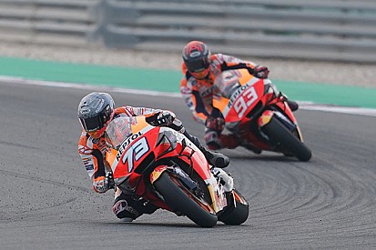 MotoGP Virtuale, Misano: Alex Marquez beffa Marc, Rossi terzo