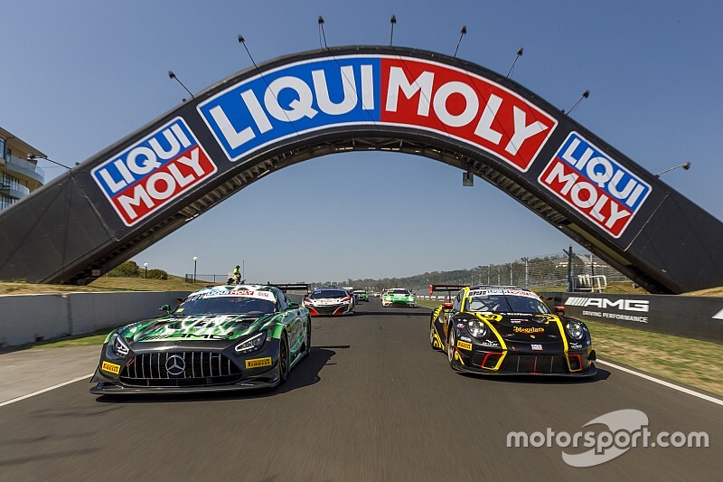 Marciello i nowy Mercedes