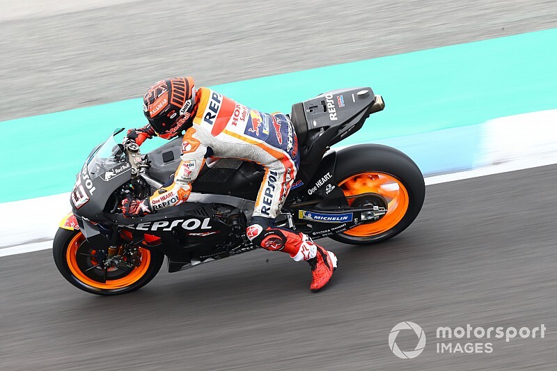 Márquez: Con mi hermano solo comparto el viaje a la pista