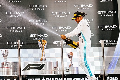 Hamilton: “Het beste jaar uit mijn carrière”
