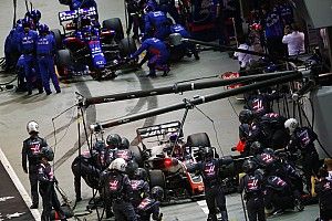 Nulla pont a Toro Rosso-Hondától a Szingapúri Nagydíjon