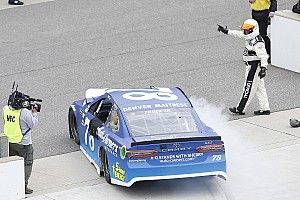 Beleaguered Truex to “come out swinging” in Vegas after Indy DNF