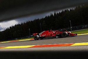 Räikkönen 0,7 Sekunden schneller: Vettel tappt im Dunkeln