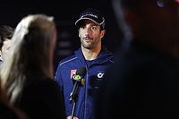 Ricciardo culpa a Sainz de "molestar siempre" a otros pilotos en pista