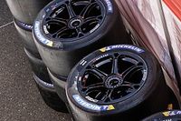 SUPER GTGT500 競技用ホイールミシュランスリックタイヤ