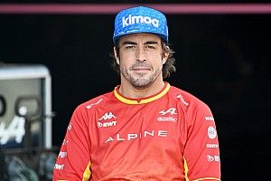 Alonso geeft F1-stewards veeg uit de pan: “Zeer onprofessioneel”
