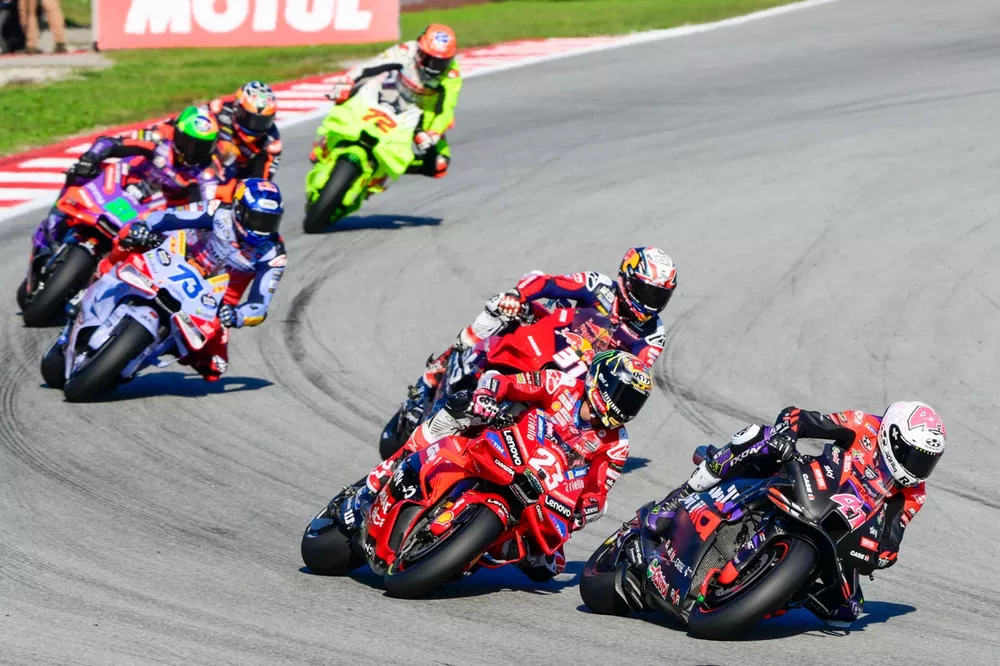Enea Bastianini, Ducati Team, Aleix Espargaro, Aprilia Racing Team