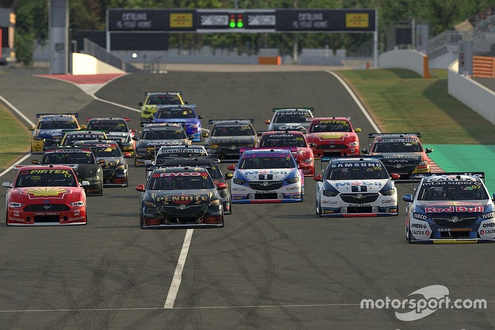 Női versenyző a Supercars All Stars Eseriesben