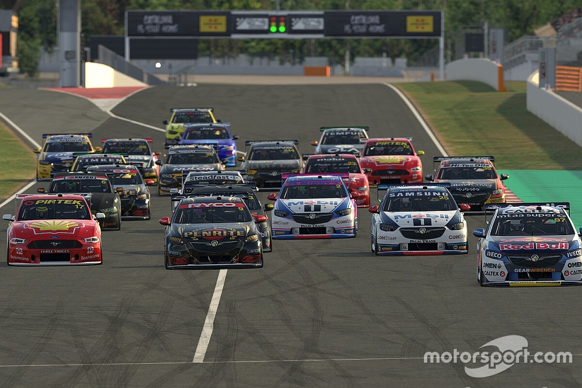 Női versenyző a Supercars All Stars Eseriesben
