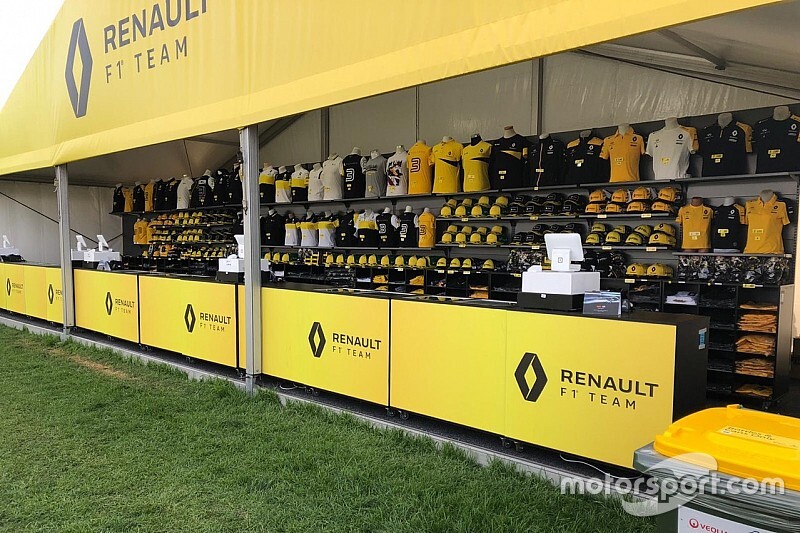 Az F1-es szurkolói boltokra is „halálos csapást” mérhet a koronavírus okozta helyzet