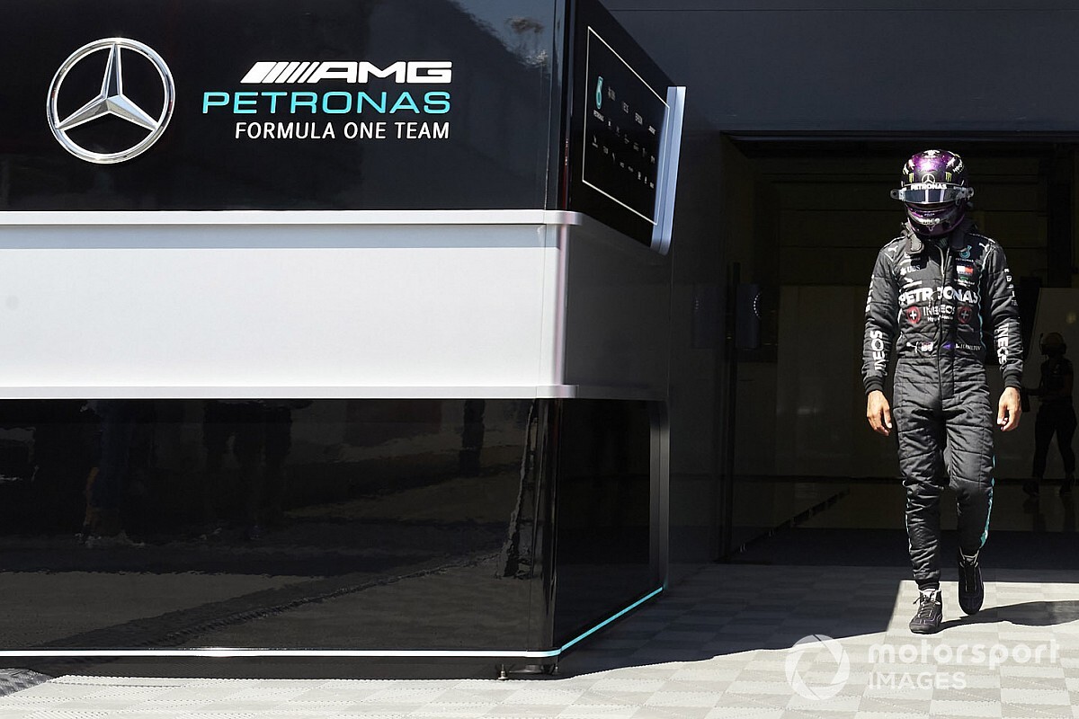 Hamilton piensa seguir en la Fórmula 1 por "tres años" más