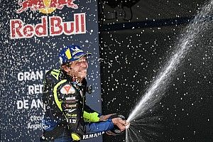 "Rossi siente que es su moto nuevamente", dice Jarvis