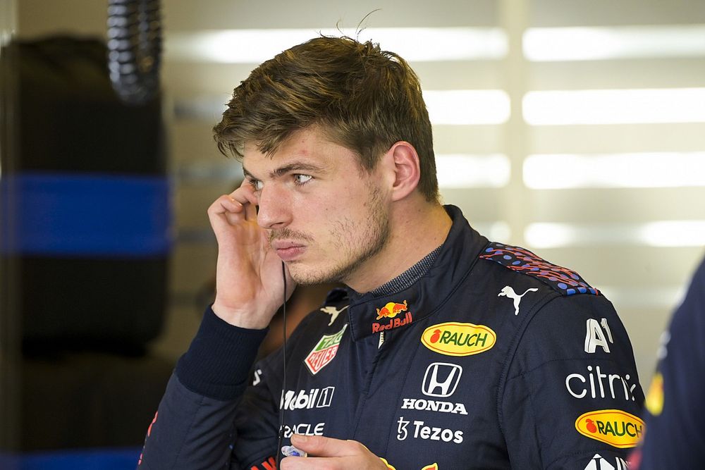 Helmut Marko Ungkap Mercedes Pernah Lobi Max Verstappen