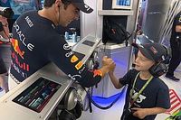 V&iacute;deo: Red Bull premi&oacute; al ni&ntilde;o que llor&oacute; con el accidente de P&eacute;rez