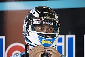 Mostert calls out social media bullies