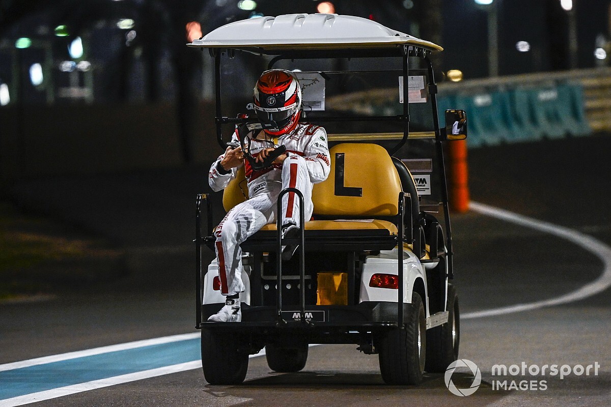 Raikkonen: "Bu motoru ve vites kutusunu zaten yarışta kullanmayacaktık"