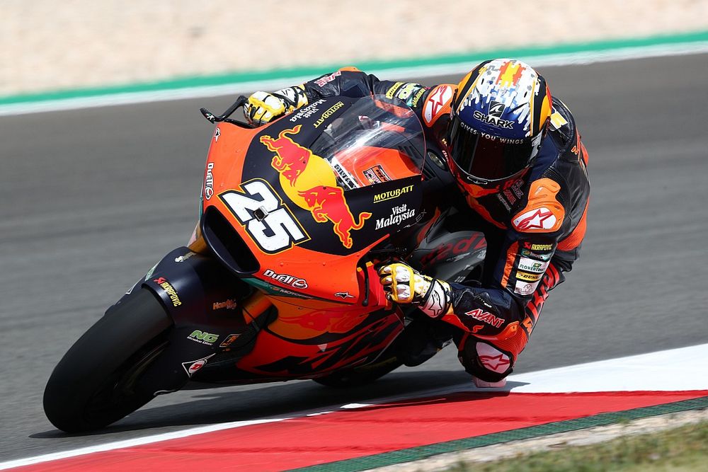 Fernandez pakt spectaculaire eerste Moto2-overwinning in Portimao