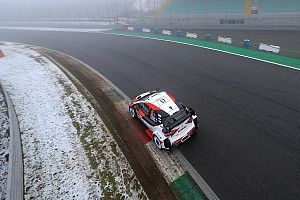Ogier arranca arriba en un Monza nevado
