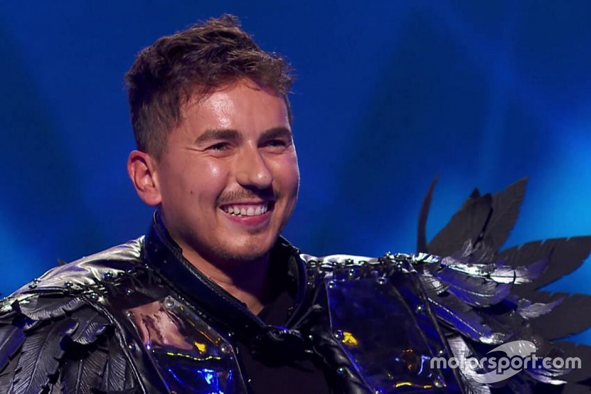 Jorge Lorenzo da la sorpresa en un concurso musical