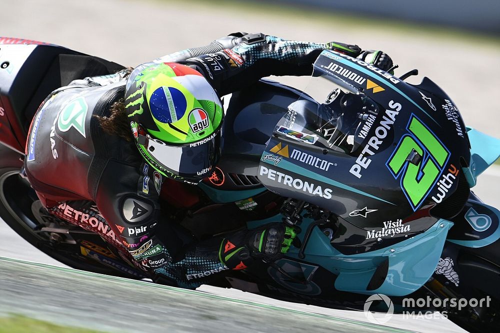 Morbidelli pakt eerste MotoGP-pole in Barcelona, Rossi derde