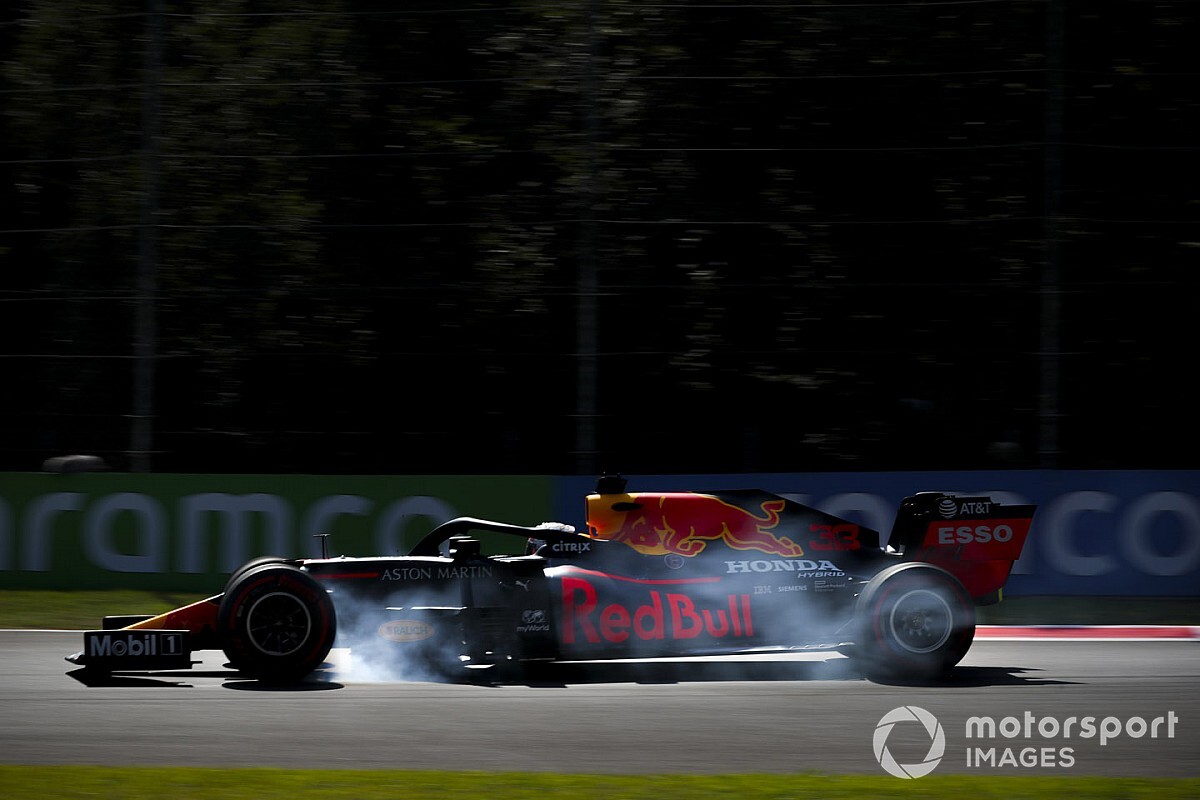 Verstappen: "Bizim için harika bir gün değil"