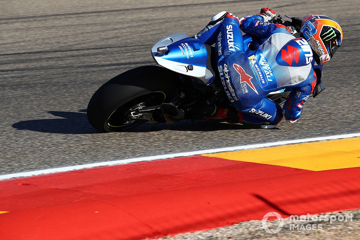 Rins: “Rossi se refería a estar confinado, da igual donde”