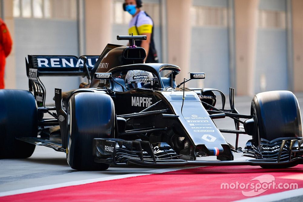 Renault zet Alonso en Zhou in tijdens test in Abu Dhabi