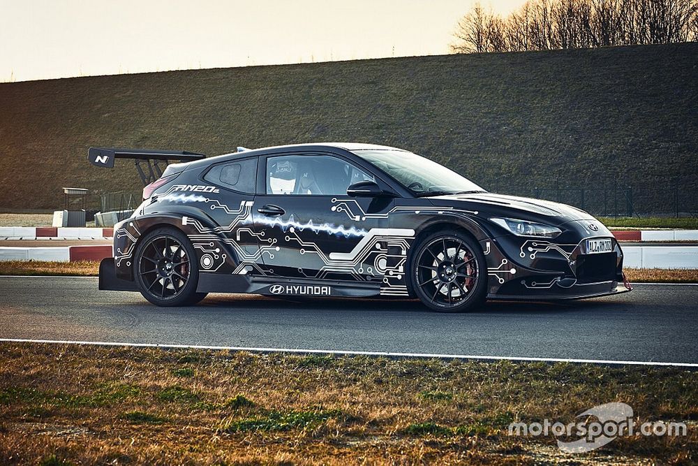 Hyundai presenta la RM20e da 810CV, futuro di N Performance