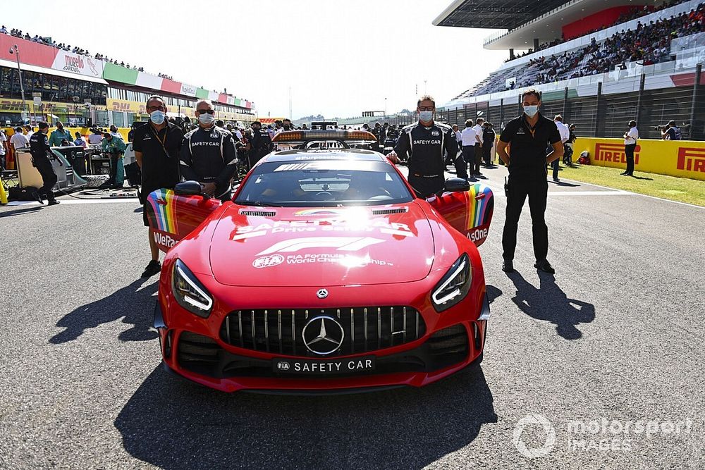 Az F1 a szurkolókat kérdezi a fordított rajtrács ötletéről