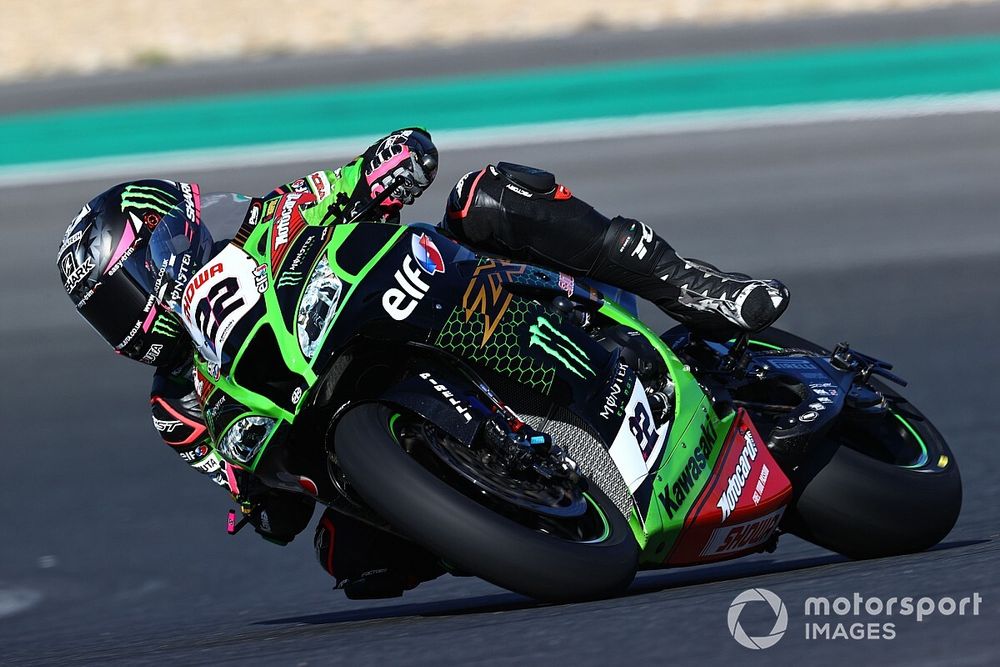 Kawasaki WSBK-rijder Lowes geblesseerd na trainingscrash
