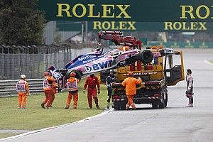 Russell critical of "stupid" recovery truck use in Perez crash
