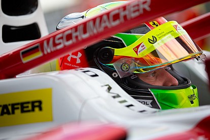 Vettel : Ne comparez pas Mick Schumacher à son père