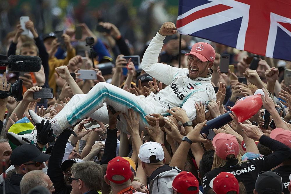 Hamilton heeft twijfels over terugkeer publiek op Silverstone