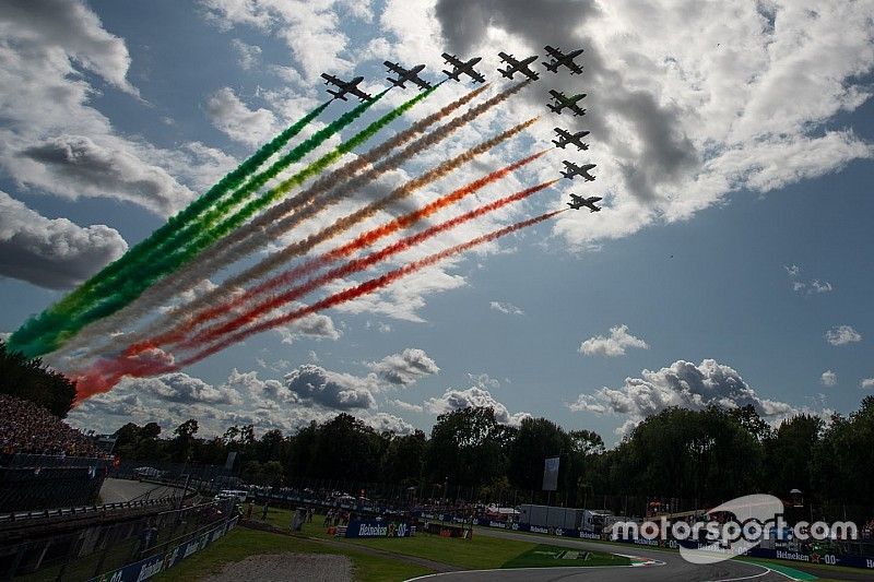 Desfile aéreo en Monza