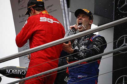 Így üvöltözött a büszke F1-es apa a rádióban: irány a Red Bull-Honda?
