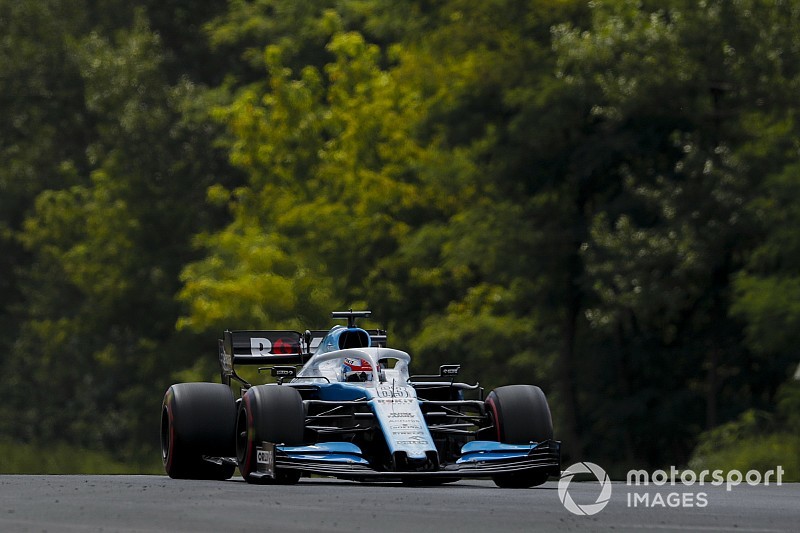 Russell jechał jak po pole position