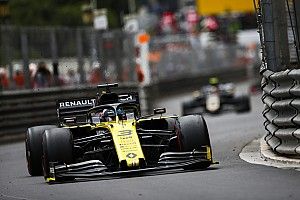 Ricciardo, frustrado con Renault: "¿Cómo no pueden ver cosas que yo sí veo?"