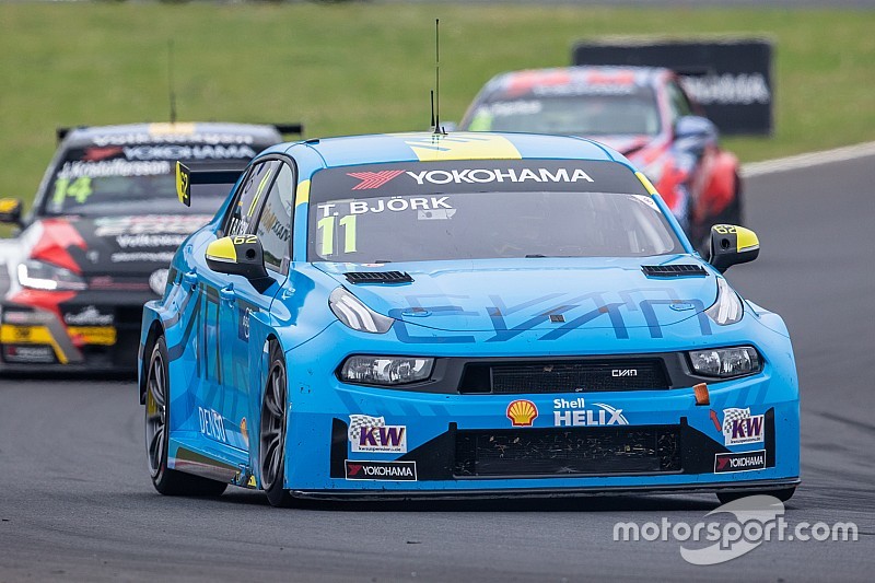 Doppietta Lynk & Co con Björk e Muller che festeggiano in Gara 1 a Zandvoort