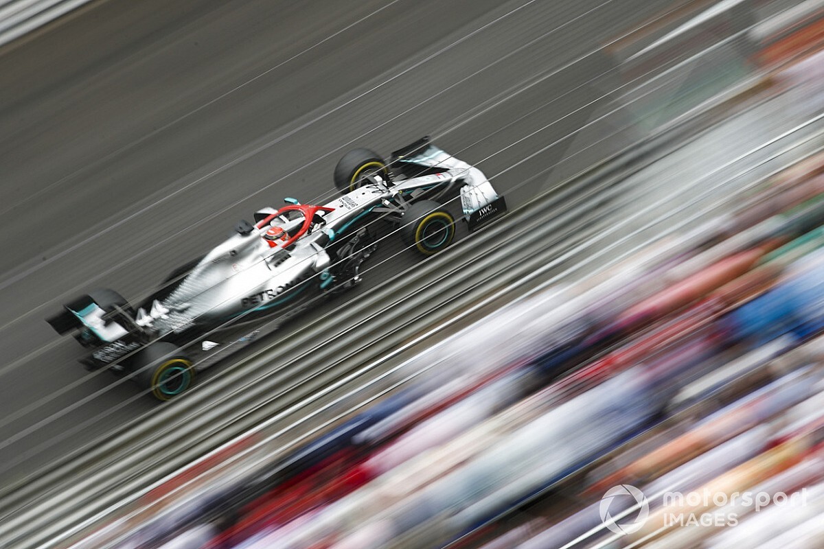 Hamilton ocenia nowy silnik