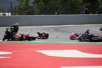 Rossi, Barcelona'daki 10. virajdan memnun değil