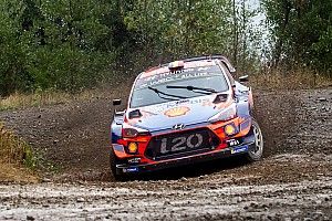 WRC, Rally del Cile, PS7: Neuville torna subito terzo. Meeke contro un albero!