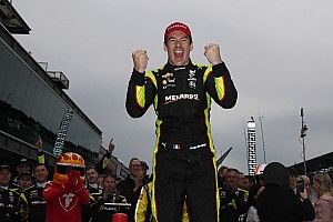 Pagenaud rijdt frustratie van zich af met winst IndyCar GP