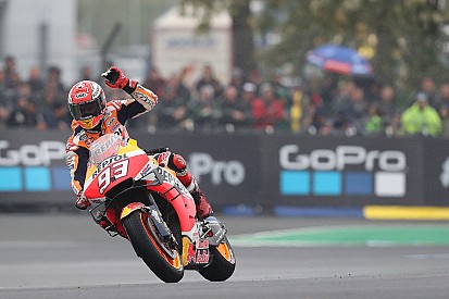 Le Mans MotoGP: Marquez wins after fighting off Ducatis