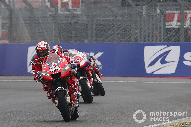 Dovizioso: “Márquez ha cambiado de estilo y si puedo voy a hacer lo mismo”