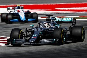 Egészen érdekes trükköket használ a Mercedes, hogy könnyebb legyen az autójuk