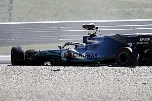 FOTO y VIDEO: el choque de Bottas en la PL2